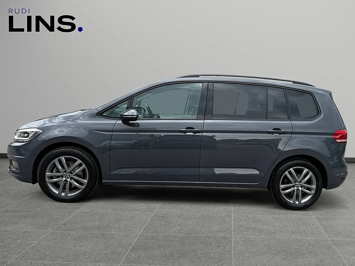 Volkswagen Touran 2026 photo 2