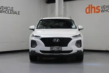 Hyundai Santa Fe 2019 photo 3