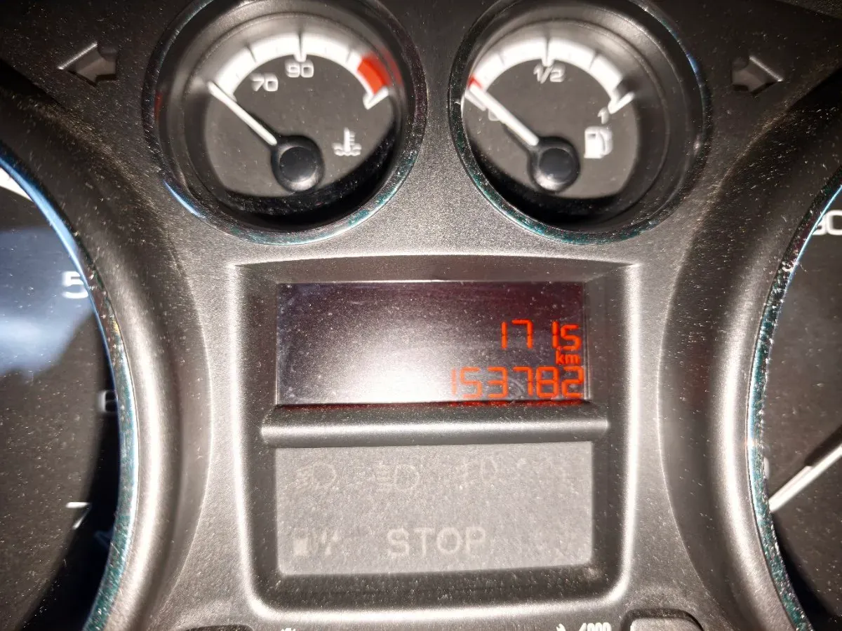 Peugeot 308 2011 photo 3