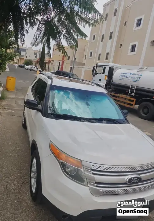 Ford Explorer 2013 photo 2