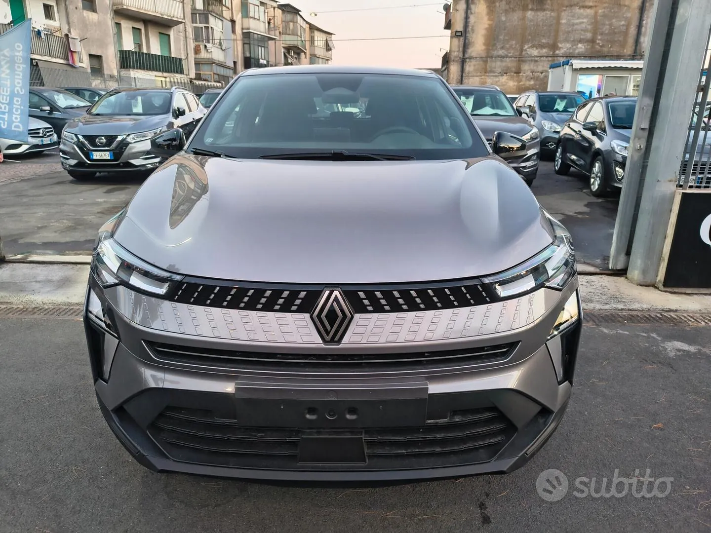 Renault Captur 2024 photo 2