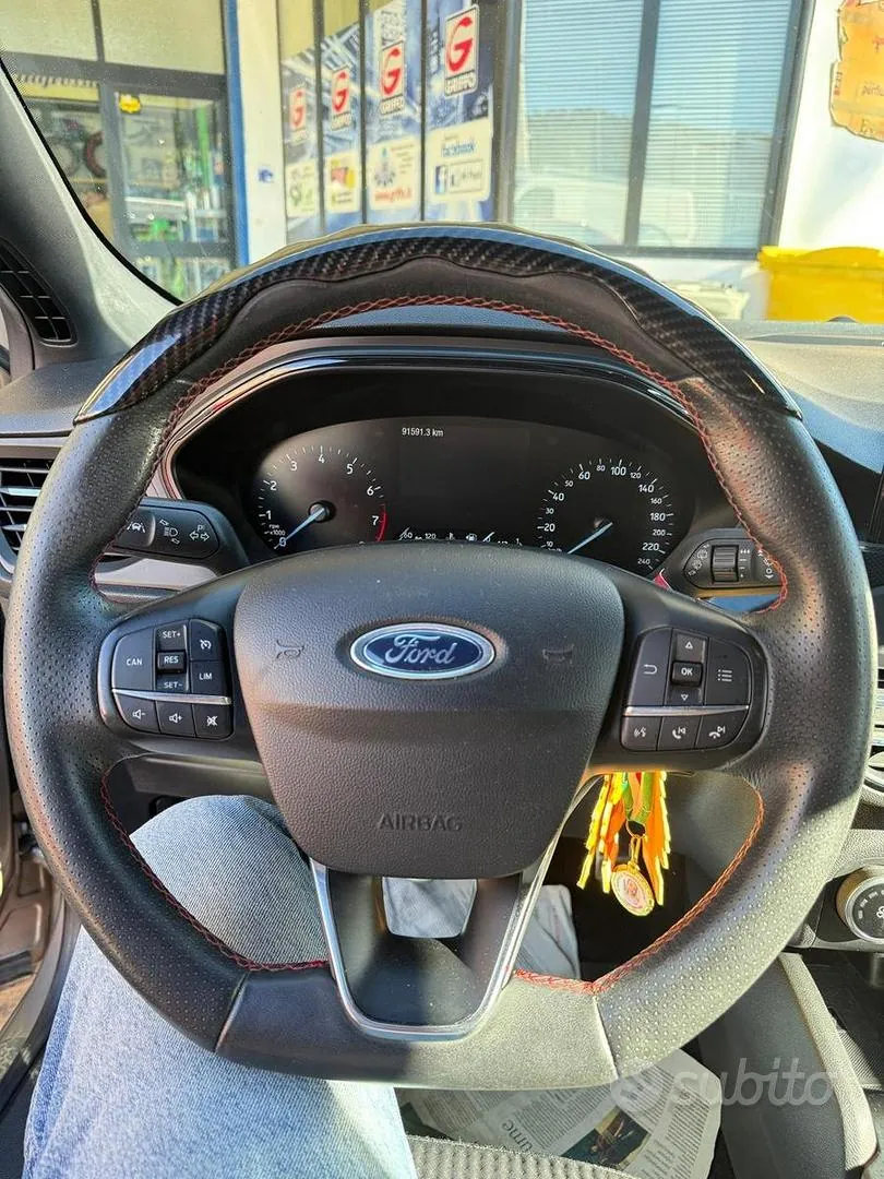 Ford Focus 2018 photo 3