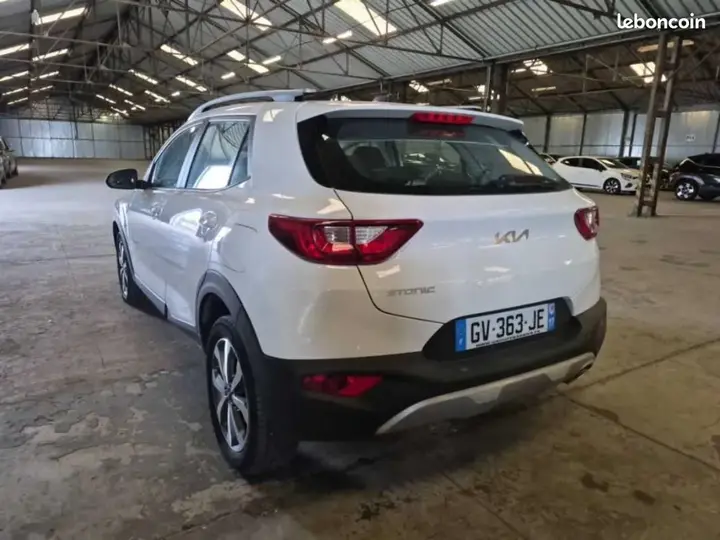 Kia Stonic 2024 photo 4