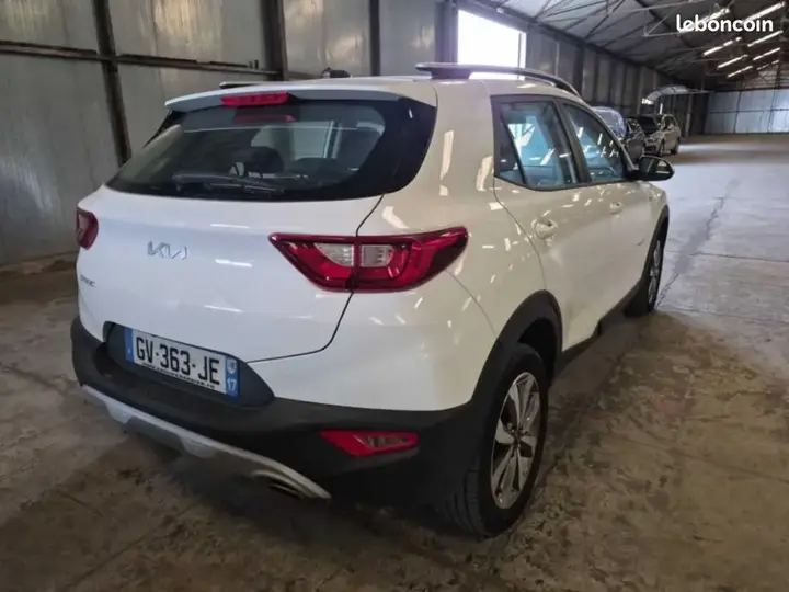 Kia Stonic 2024 photo 5
