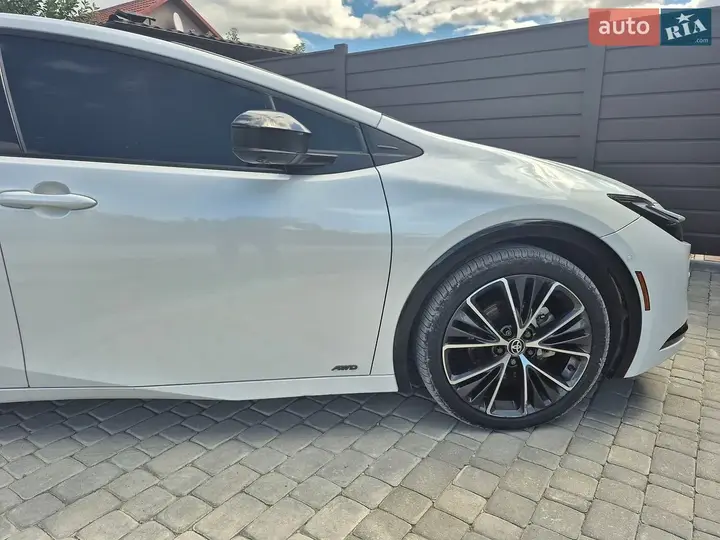 Toyota Prius 2024 photo 5