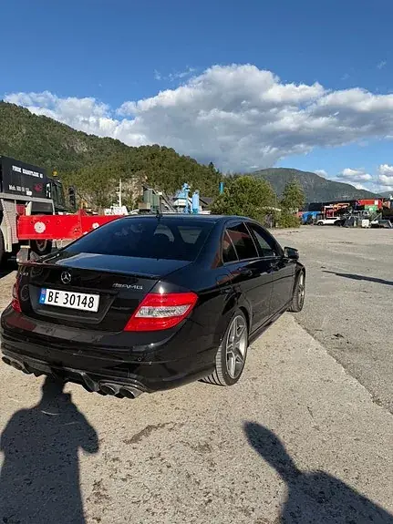 Mercedes-Benz C 63 Amg 2009 photo 4
