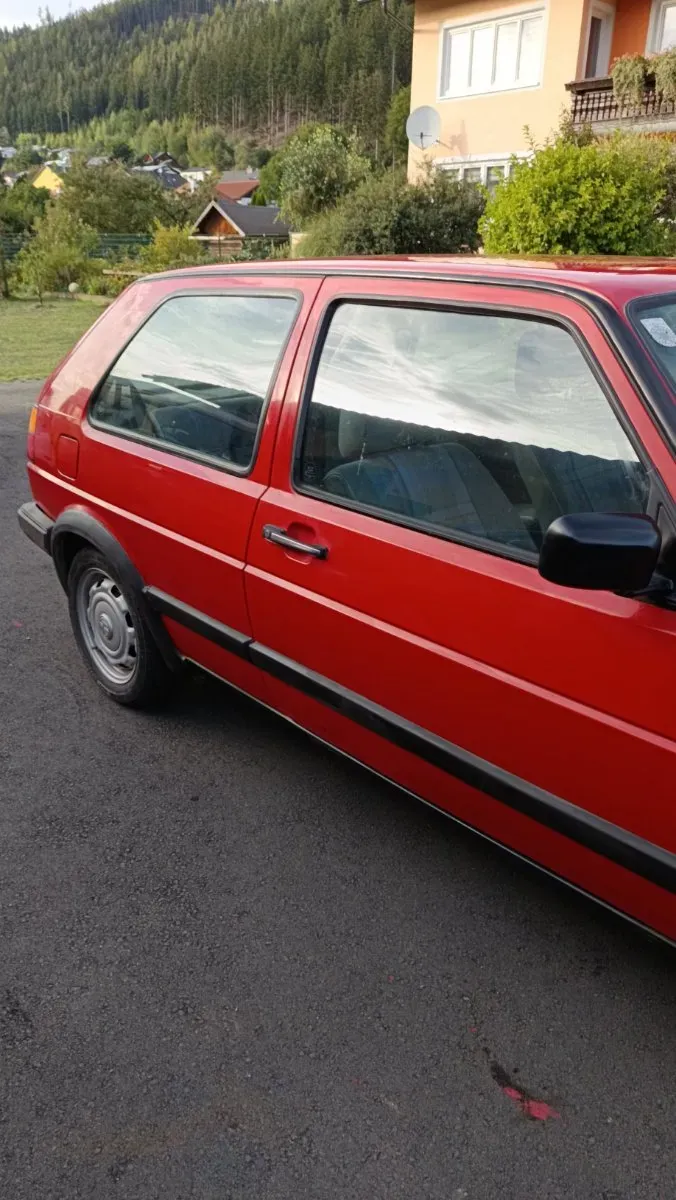 Volkswagen Golf 1989 photo 2