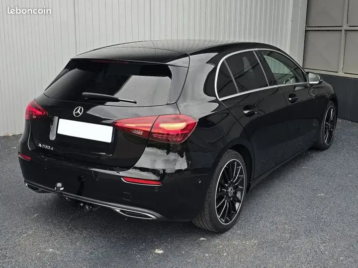 Mercedes-Benz A-Class 2023 photo 2