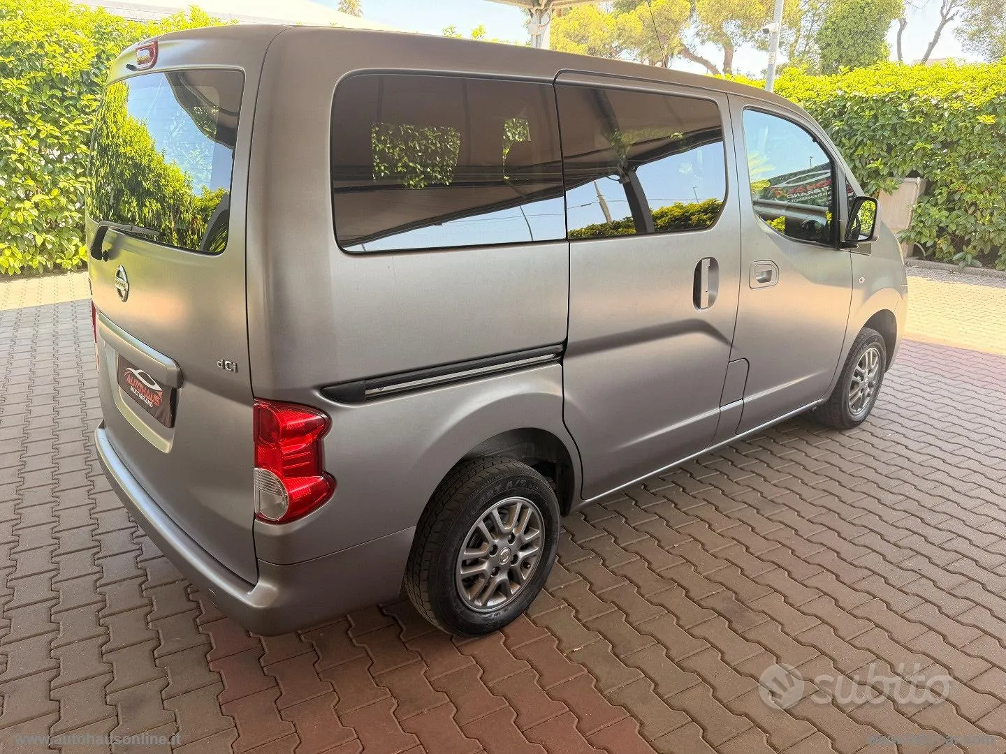 Nissan Evalia 2012 photo 5