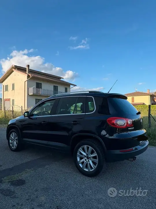 Volkswagen Tiguan 2011 photo 5