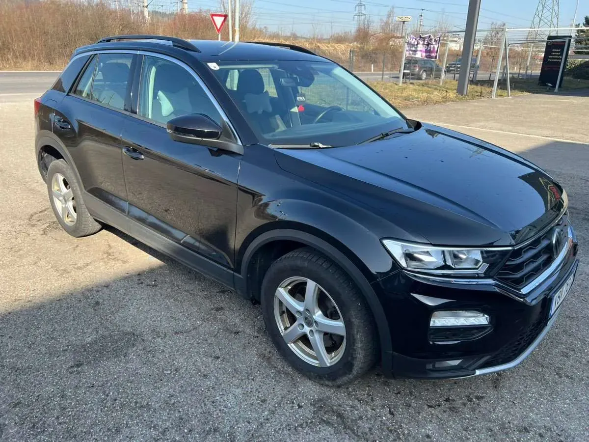 Volkswagen T-Roc 2019 photo 2
