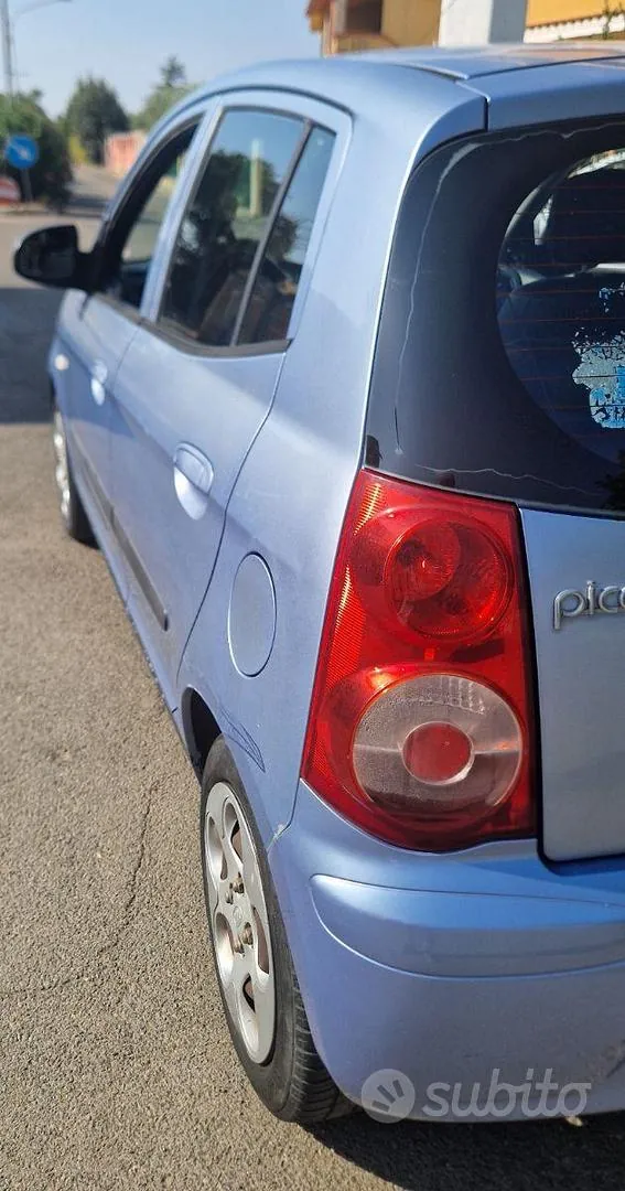 Kia Picanto 2008 photo 2