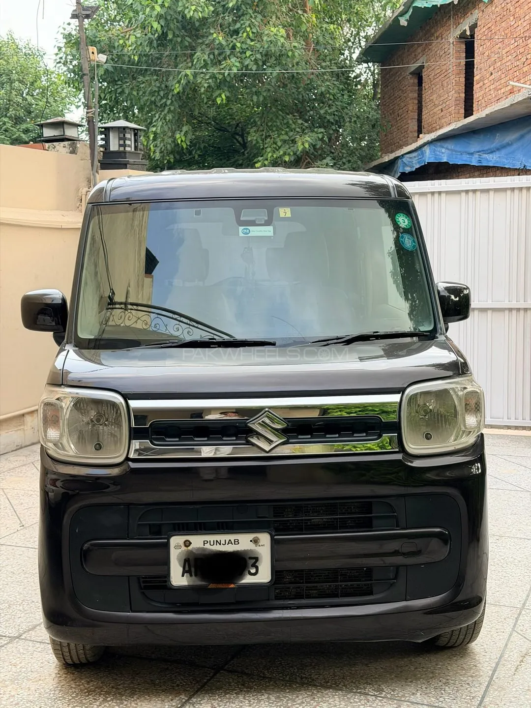 Suzuki Spacia