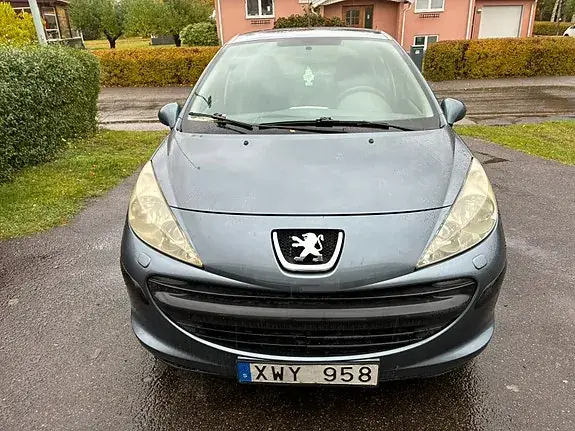 Peugeot 207 2006 photo 2