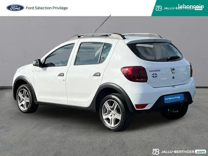 Dacia Sandero 2019 photo 2