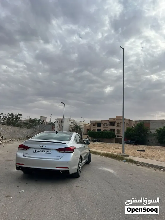 Genesis G80 2016 photo 3