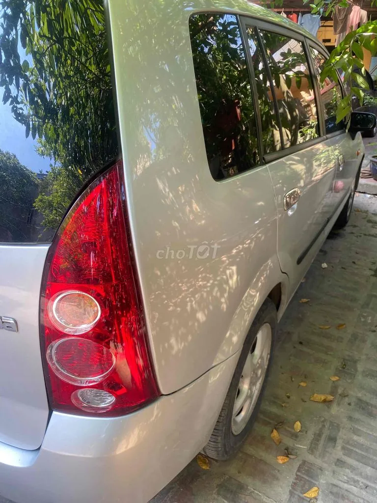 Mazda Premacy 2003 photo 3