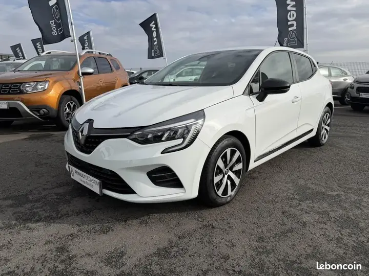 Renault Clio 2023 photo 3