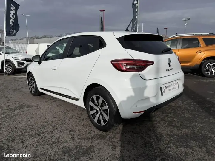 Renault Clio 2023 photo 5