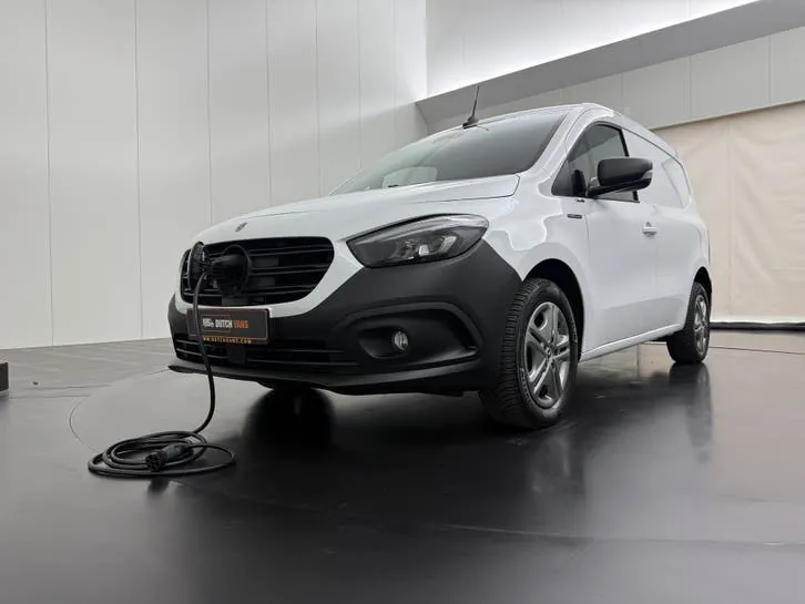 Mercedes-Benz Ecitan 2024 photo 3