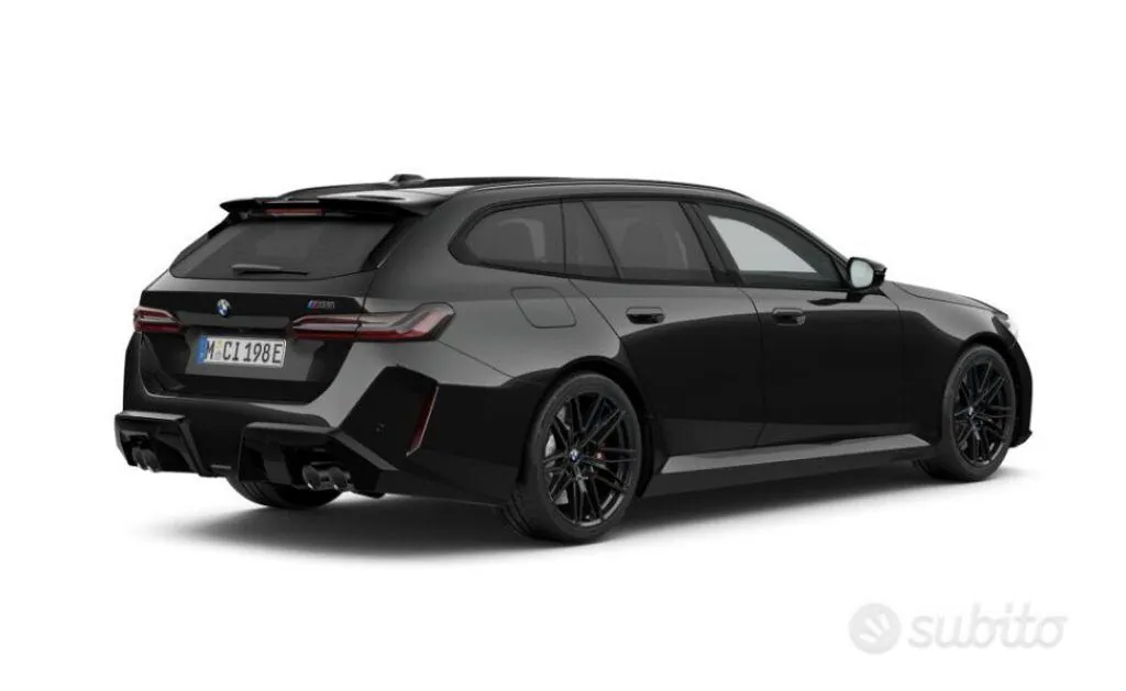BMW M5 Touring photo 2