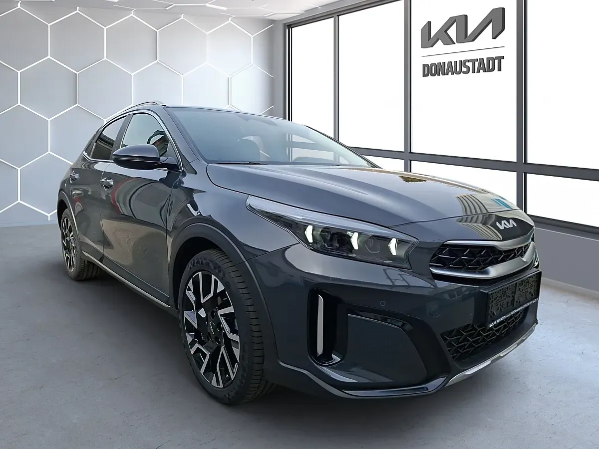 Kia Xceed 2026 photo 2