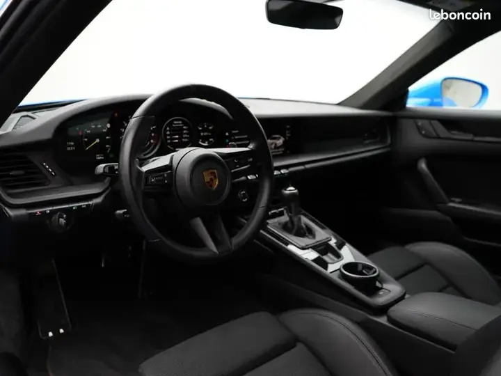 Porsche 911 2022 photo 4