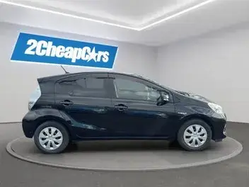 Toyota Aqua 2013 photo 5