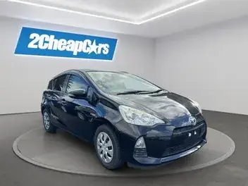 Toyota Aqua 2013 photo 4