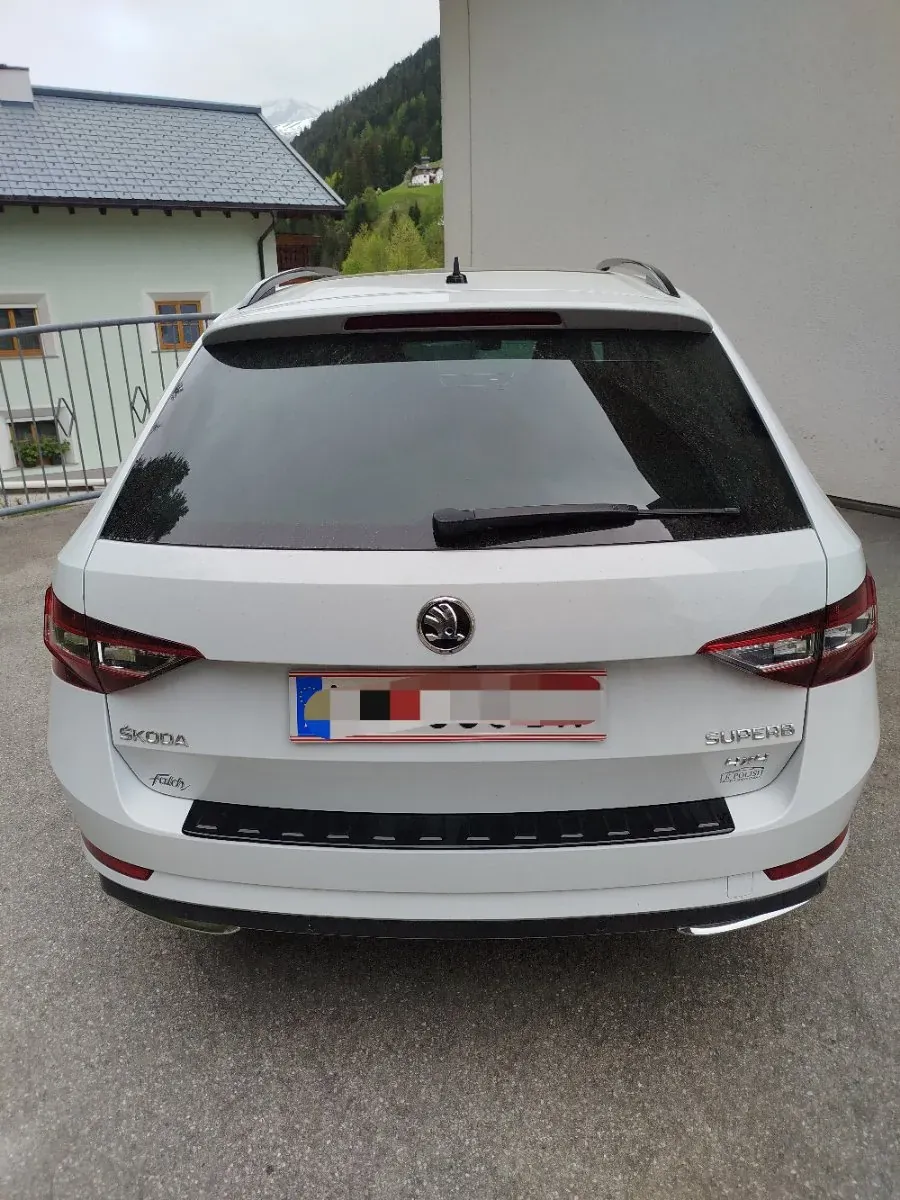 Skoda Superb 2018 photo 3