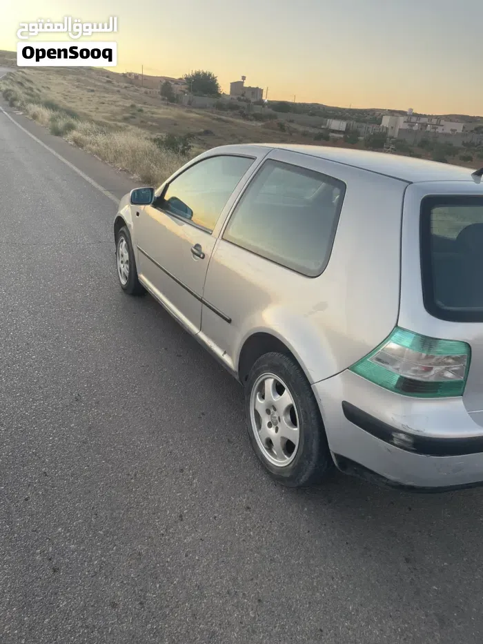 Volkswagen Golf 2000 photo 3