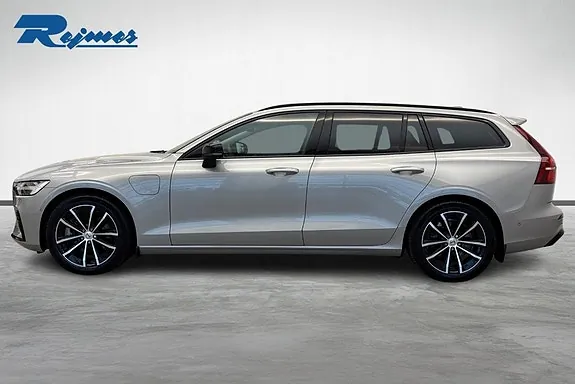 Volvo V60 2025 photo 4