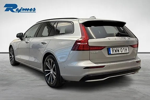 Volvo V60 2025 photo 3