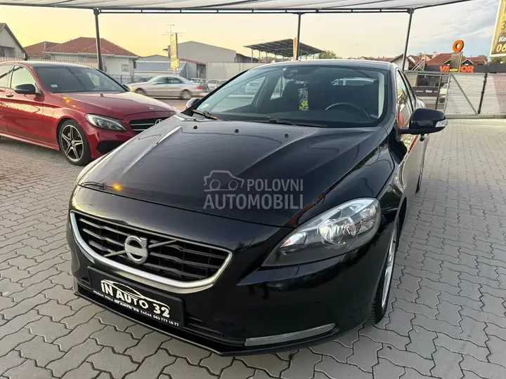 Volvo V40 2012 photo 4