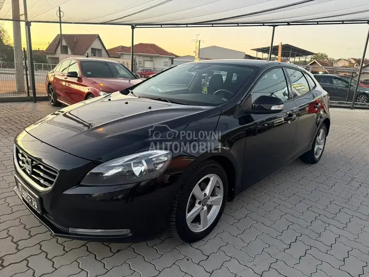 Volvo V40 2012 photo 5