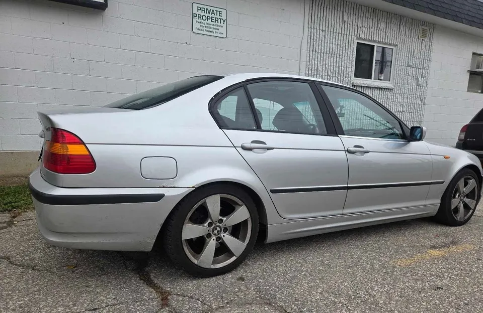 BMW 3 Series 2003 photo 5