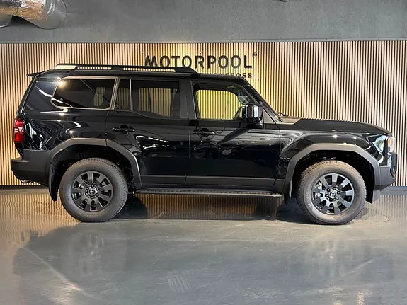 Toyota Land Cruiser 2025 photo 3