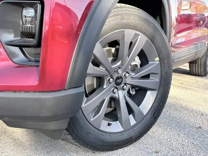 Ford Explorer 2027 photo 3