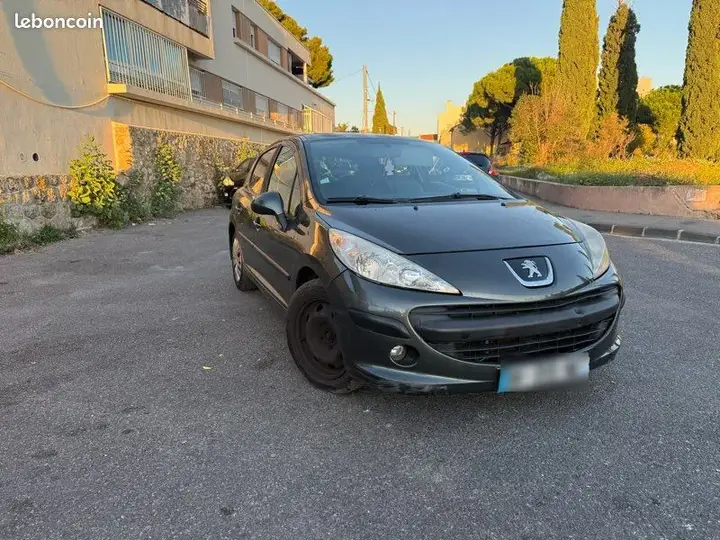 Peugeot 207