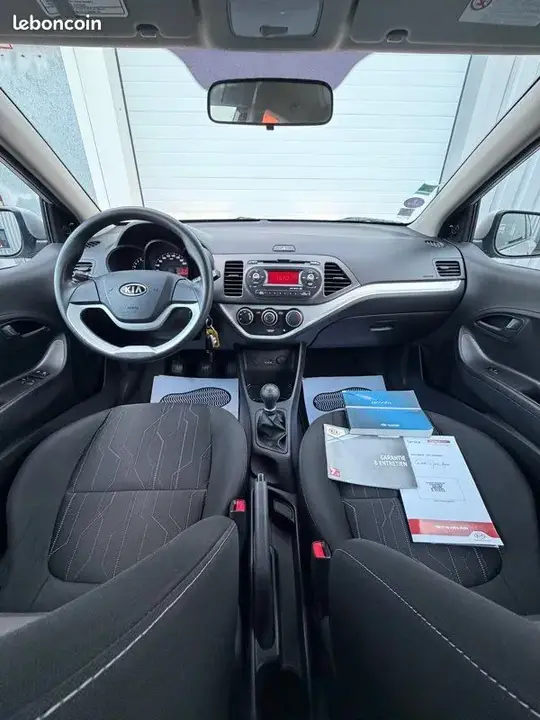 Kia Picanto 2012 photo 5