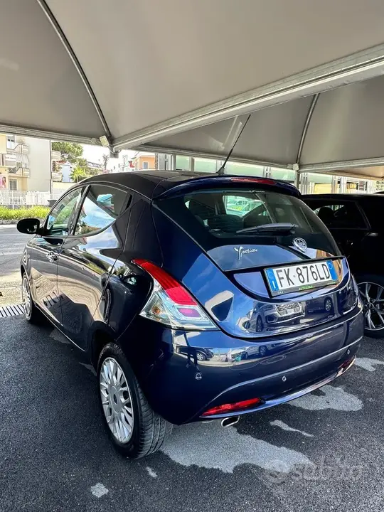 Lancia Ypsilon 2017 photo 2