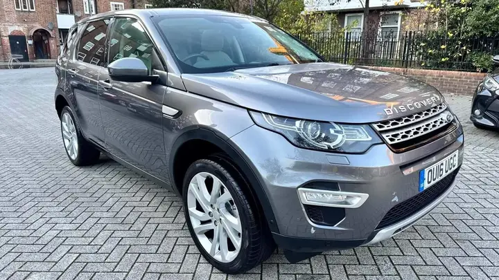 Land Rover Discovery Sport 2016 photo 2