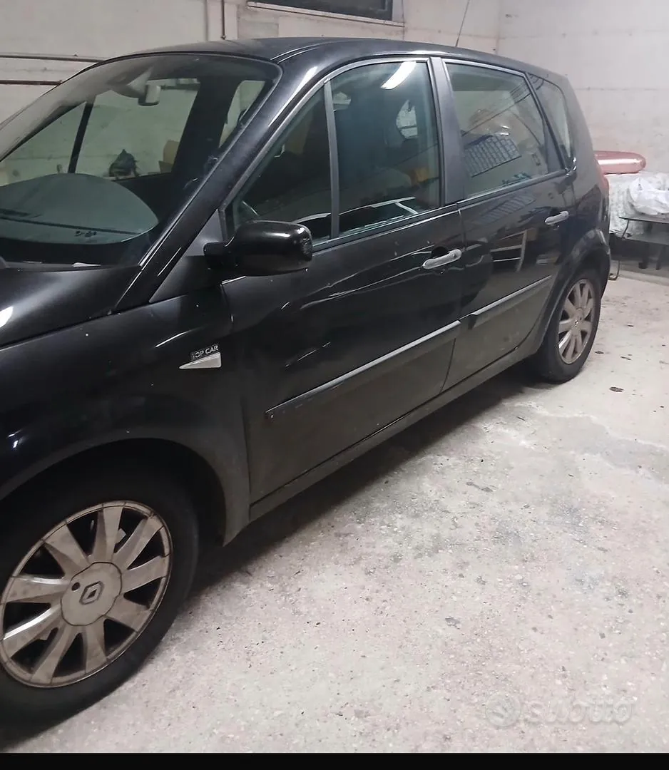 Renault Scenic 2007 photo 2