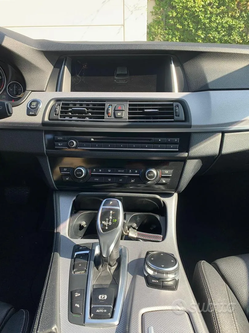BMW 5 Series 2015 photo 4