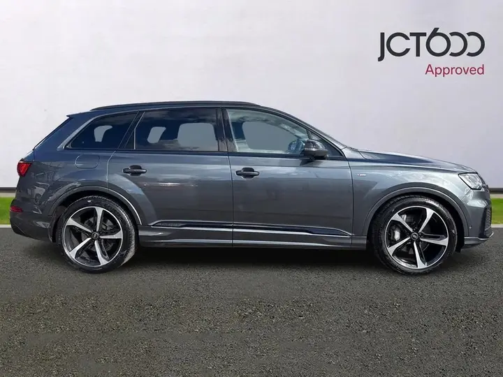 Audi Q7 2023 photo 4