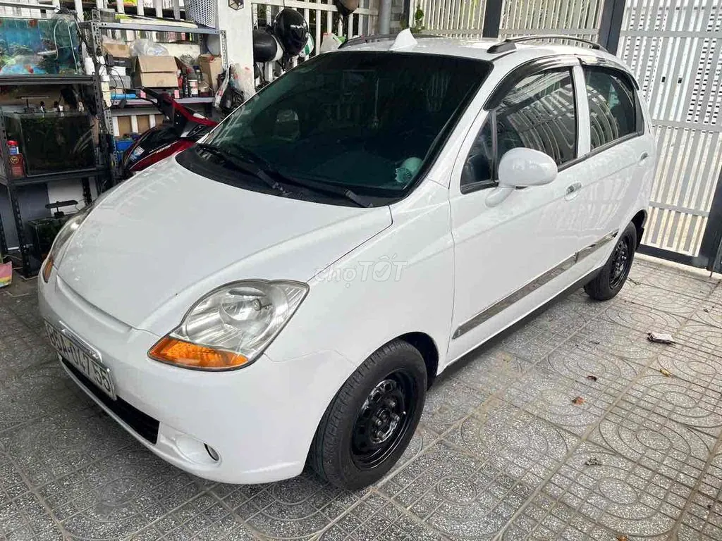 Chevrolet Spark 2011 photo 4