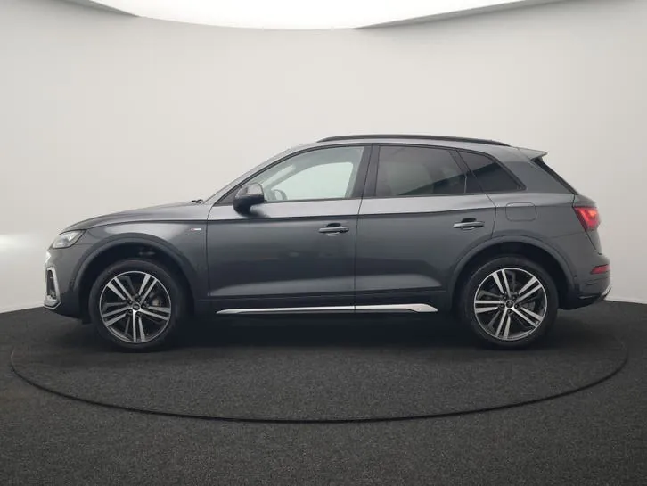 Audi Q5 2023 photo 2