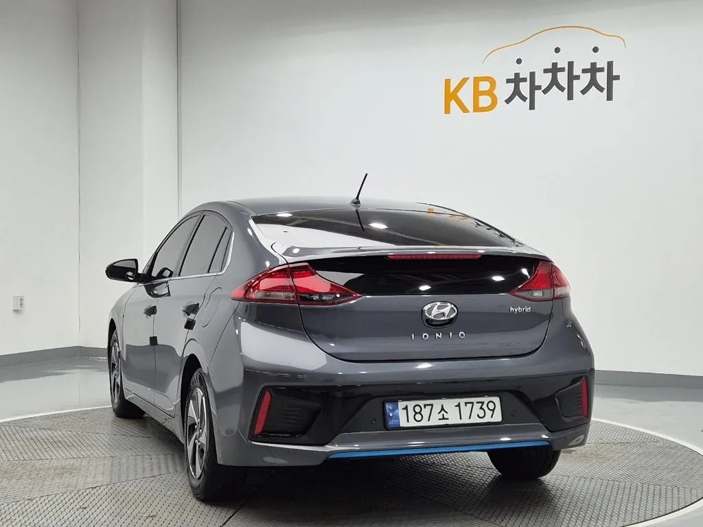 Hyundai Ioniq 2018 photo 2