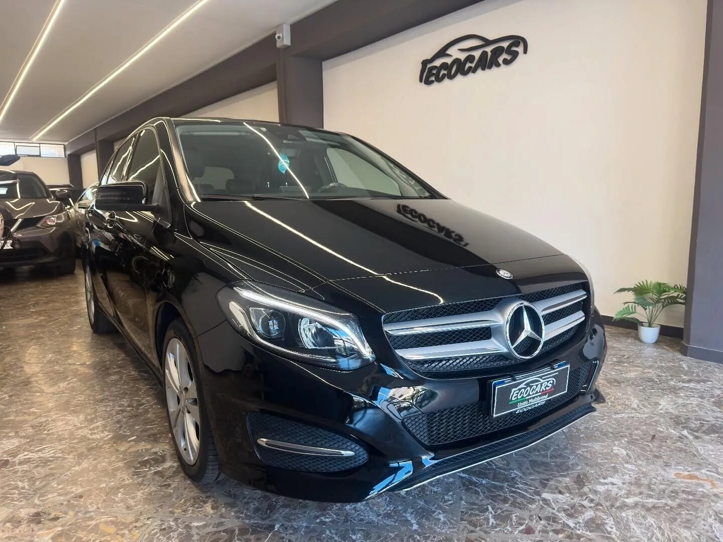 Mercedes-Benz B-Class 2016 photo 2