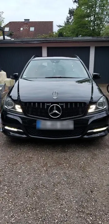 Mercedes-Benz C200